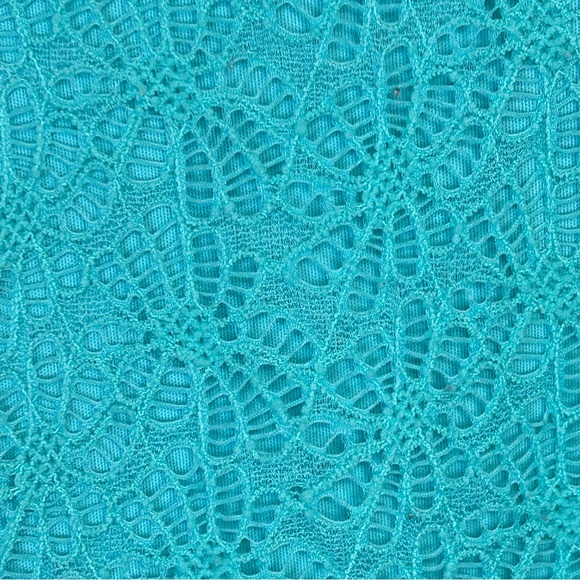 Indigo Soul Tunic Top 3X Pullover 3/4 Sleeve Textured Lace Shark Bite Hem - Picture 4 of 10